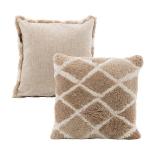 Scarlett cushion (wool backside)